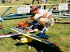 2000_funfly_jean-segers-preparant-son-elegant-avion-en-configuration-parasol